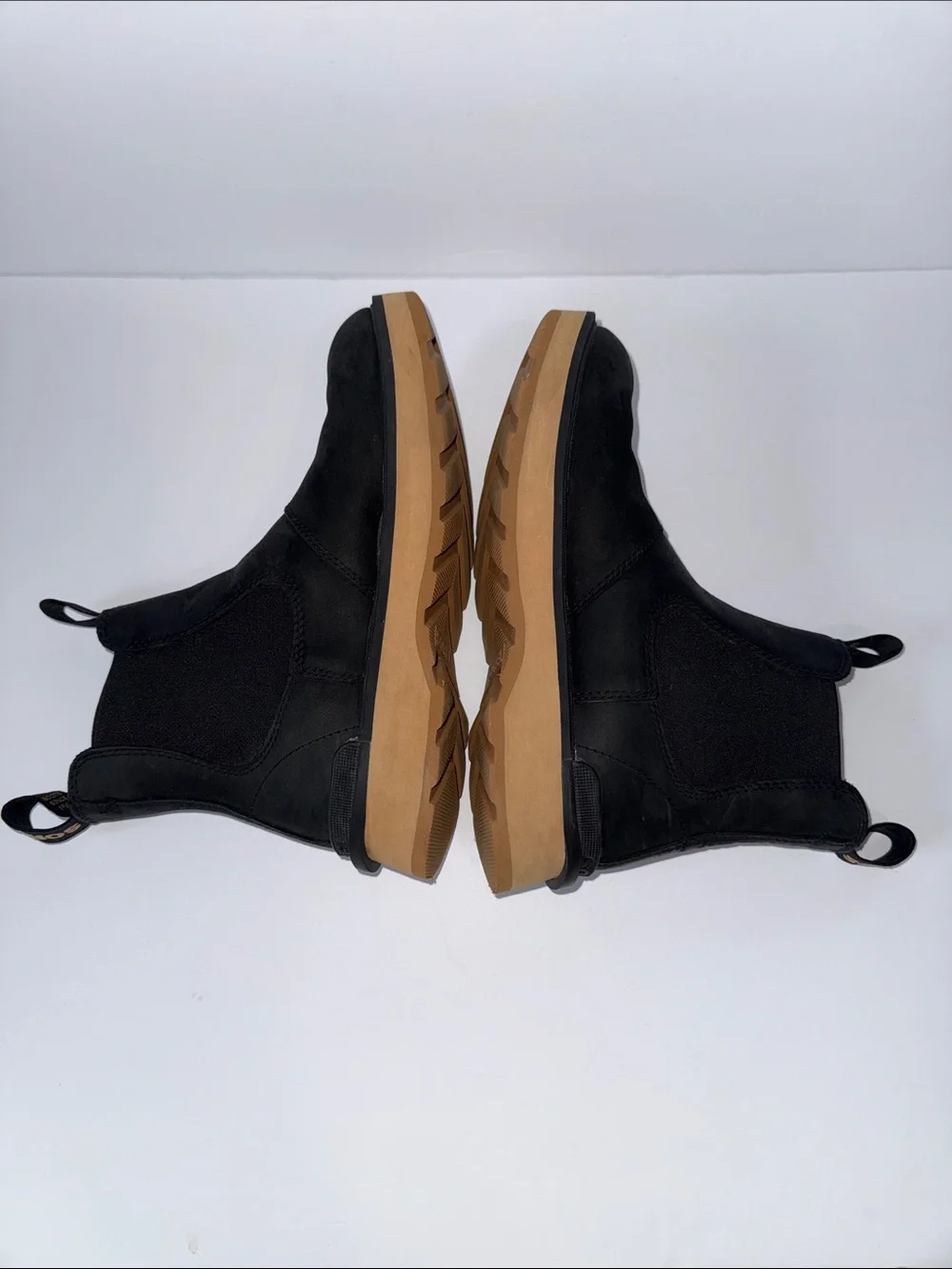 Sorel Black Chukka Boots with Brown Gum Sole - Men